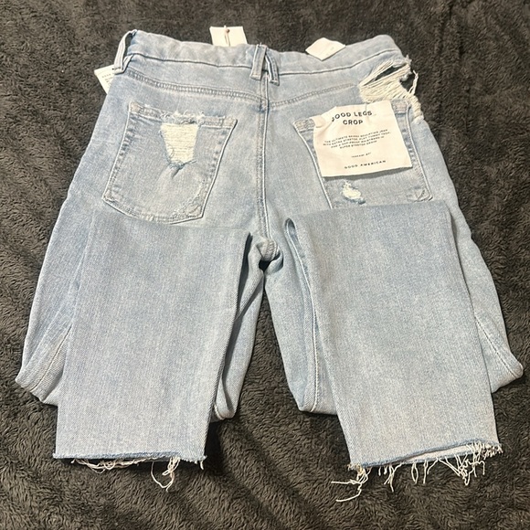 Good American Jeans - Picture 4 of 5